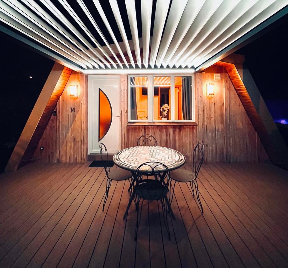 Au-Doux-Altic Chalet Romantique Avec Jacuzzi Et Sauna Metabief Bagian luar foto