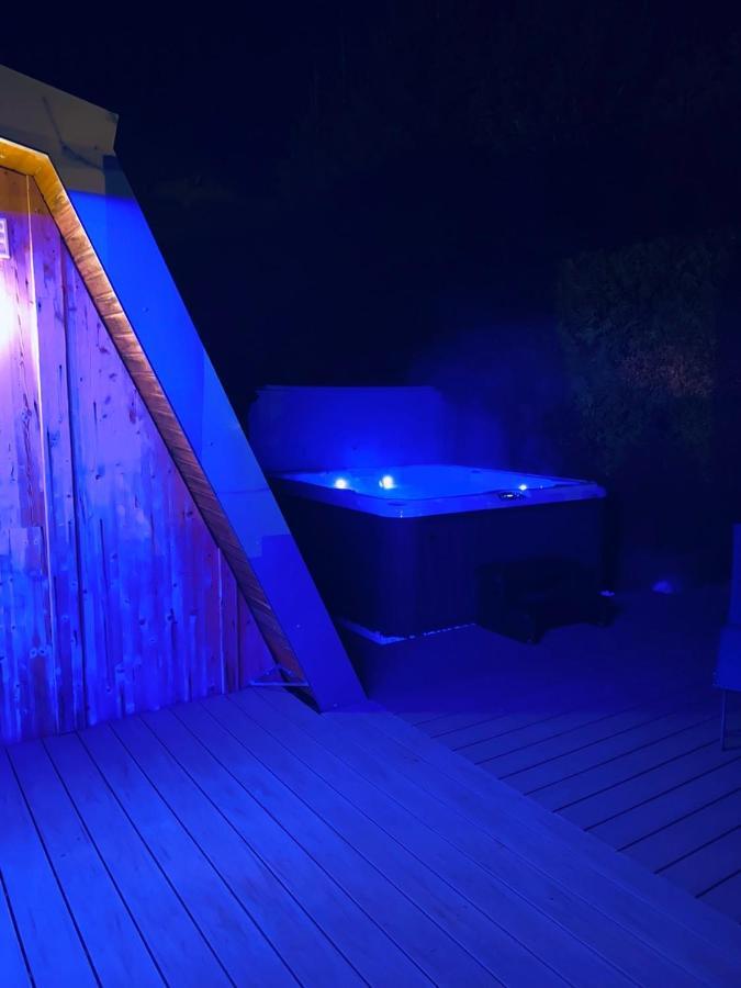 Au-Doux-Altic Chalet Romantique Avec Jacuzzi Et Sauna Metabief Bagian luar foto